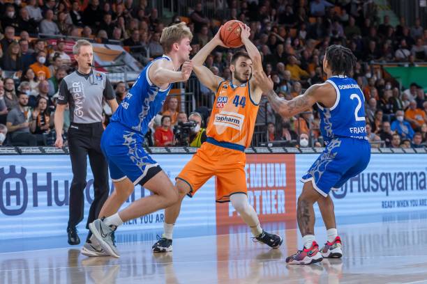 强力扣篮 强力扣篮