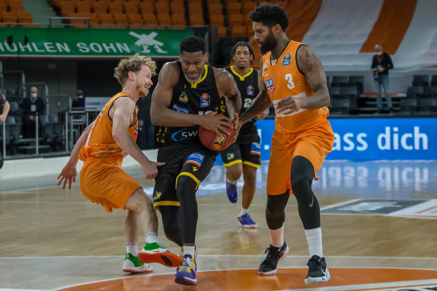 力在季后赛 力在季后赛