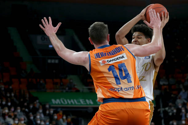 仅赢得了主 仅赢得了主