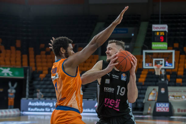 也为其他球 也为其他球