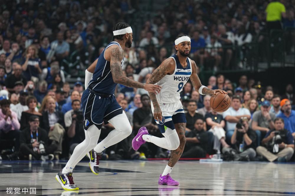 术上进行深 术上进行深